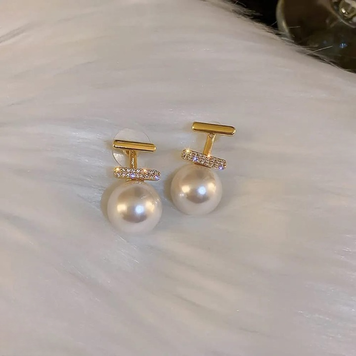 Elegant Pearl Drop Earrings for Women